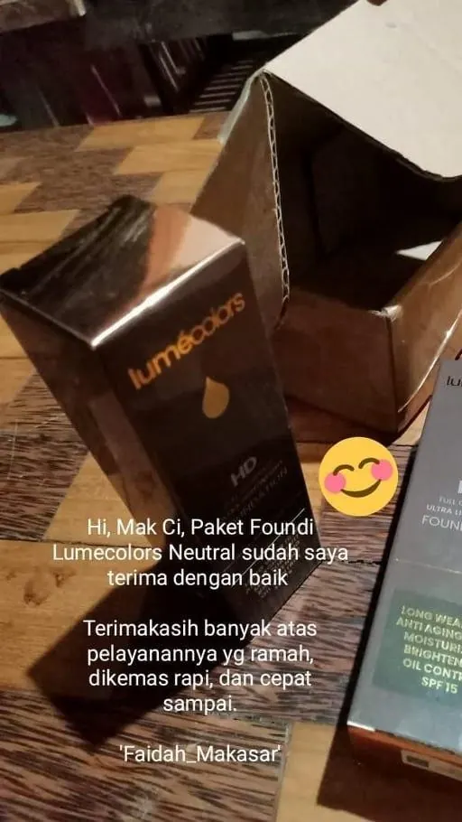 Foto unboxing dua kotak HD Foundation dengan pesan: Hi, Mak Ci, Paket Foundi Lumécolors Neutral sudah saya terima dengan baik. Terimakasih banyak atas pelayanannya yg ramah, dikemas rapi, dan cepat sampai. Faidah_Makasar