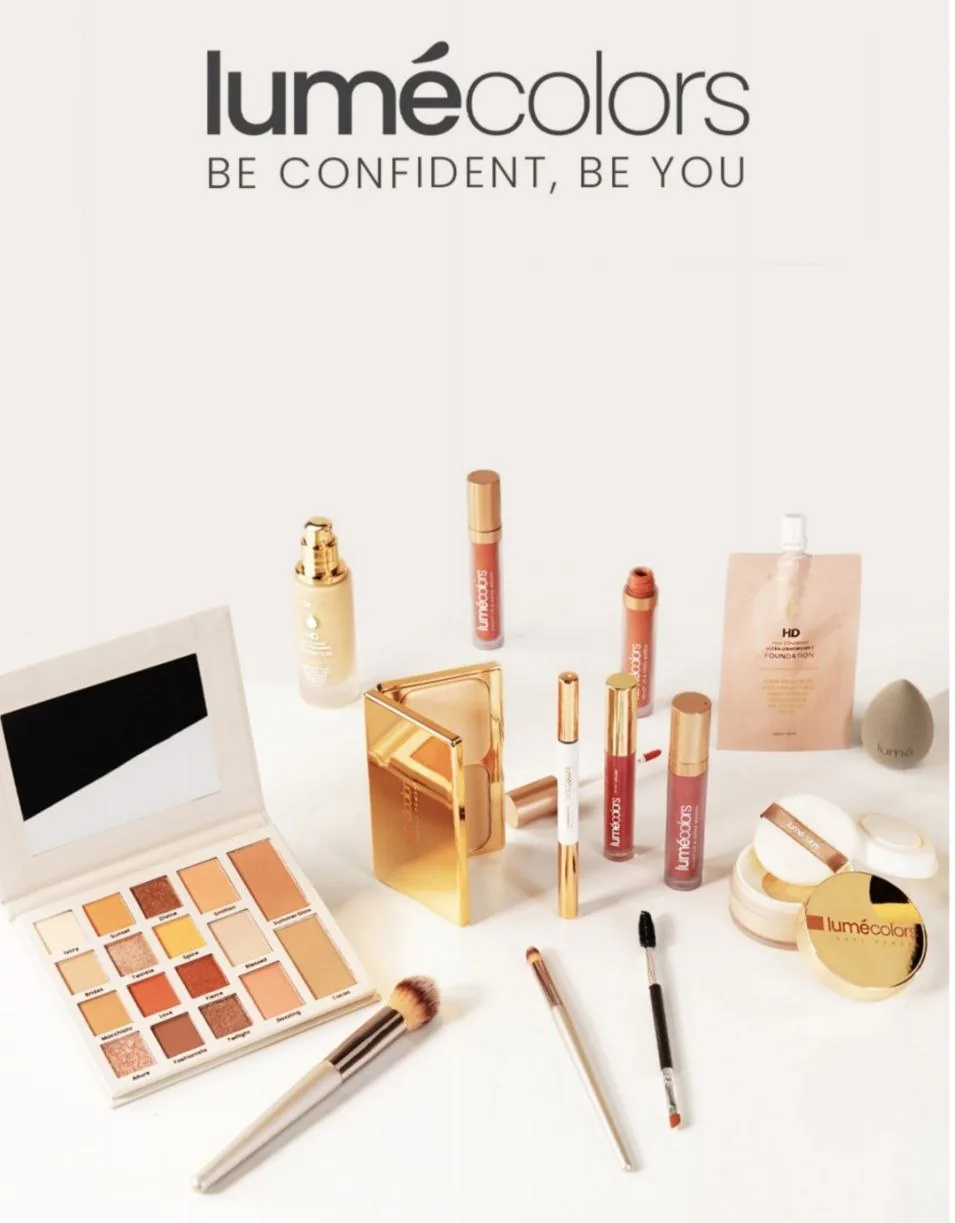 Rangkaian produk Lumécolors: foundation, lip, palet, dan beauty blender